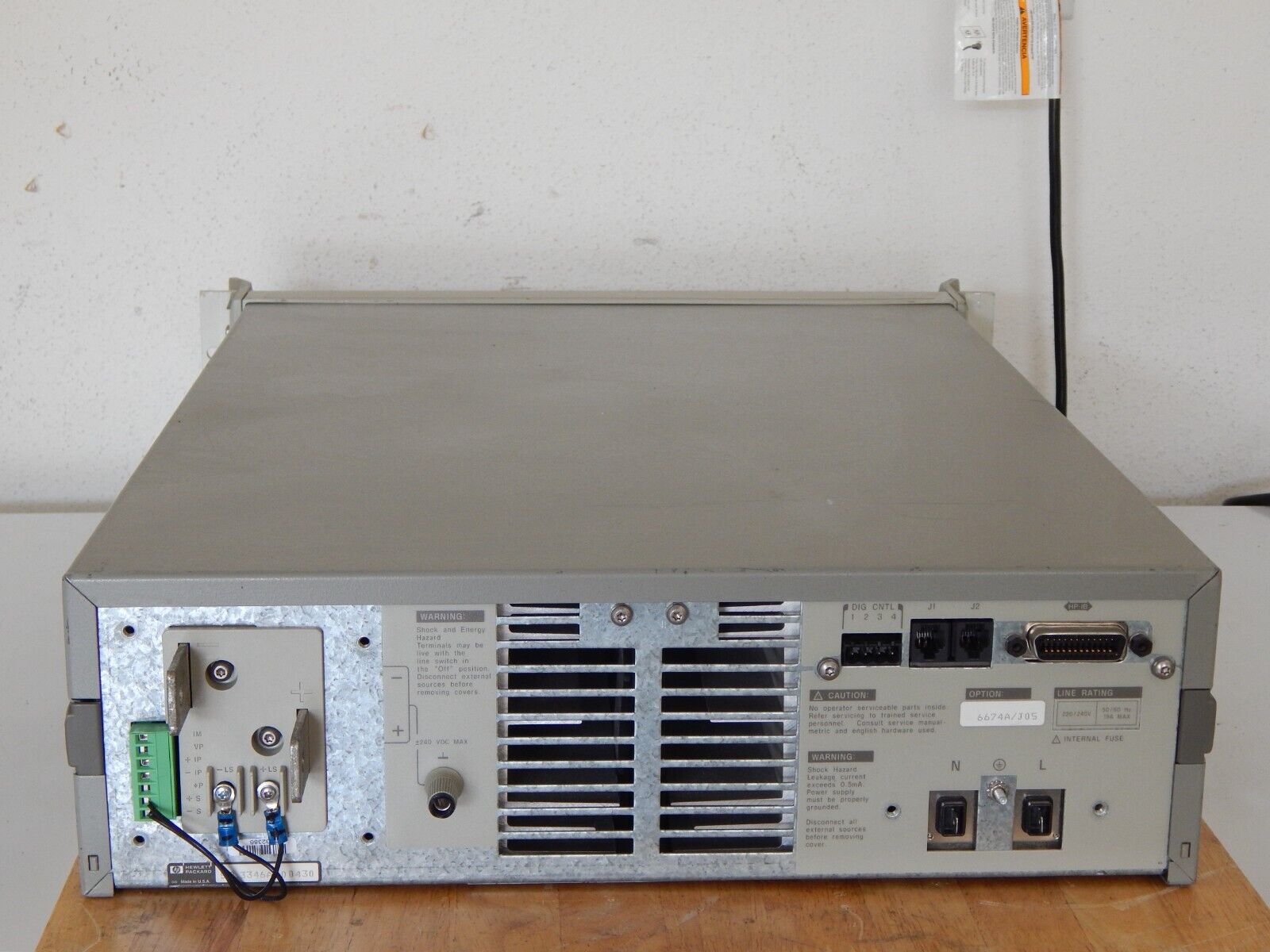 HP 6674A DC Power Supply 0 to 80V, 0- 26A, 2000W GPIB opt. J05 HP 6674A DC Power Supply 0 to 80V, 0- 26A, 2000W GPIB opt. J05